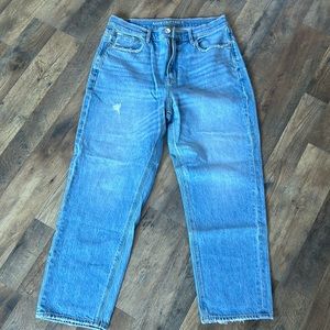 American Eagle, 90s boyfriend jeans